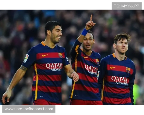 梅西携手内马尔复出 巴黎圣日耳曼力克曼联迎来关键胜利