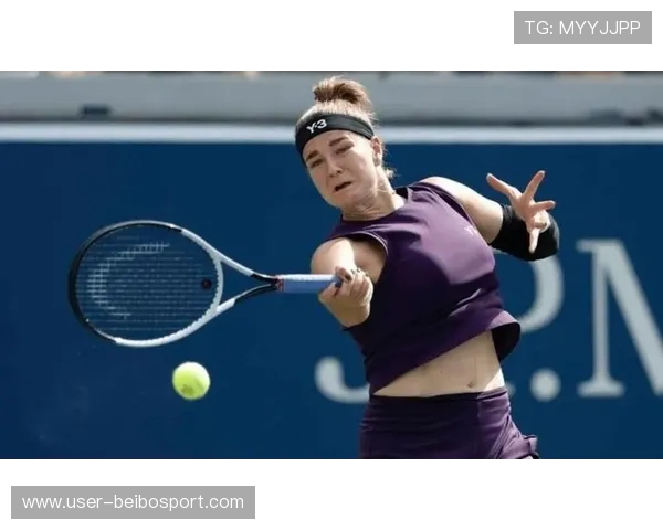 网球赛场精彩对决不断，顶尖选手激烈角逐世界排名